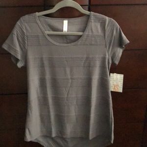 Xs LuLaRoe classic T